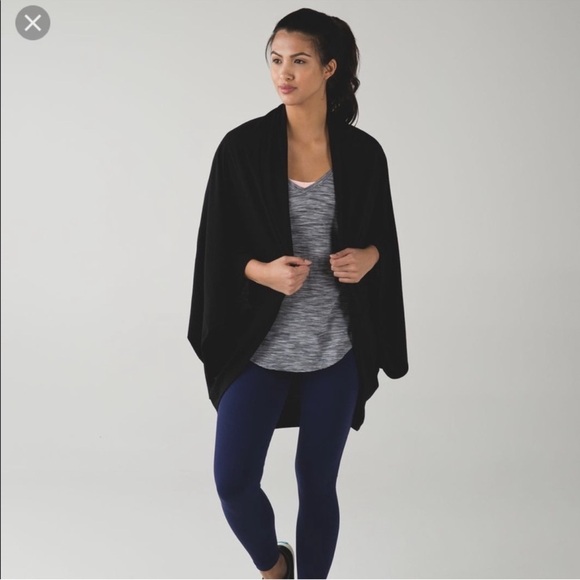 Lululemon Vinyasa wrap Dark Gray Zip-Up - Picture 2 of 10